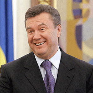 Янукович получает дивиденды от грызни Ющенко и Тимошенко