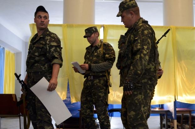 Военнослужащие, которые находятся в зоне антитеррористической операции не смогут проголосовать на выборах